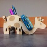 Laser Cut Giraffe Phone And Pen Holder 6mm Free Vector